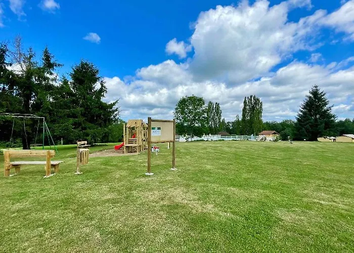 Camping Toile Avec Terrasse, Acces Handicape - Api-1-52-1479 *